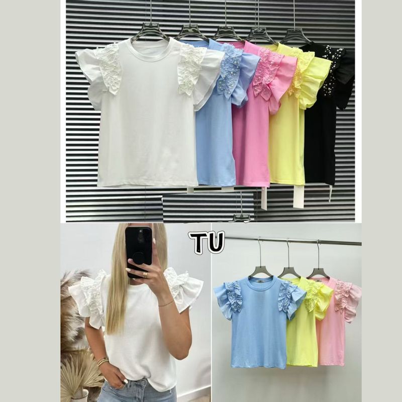 Camiseta Cuqui Básica con Volumen y Detalle de Perlas