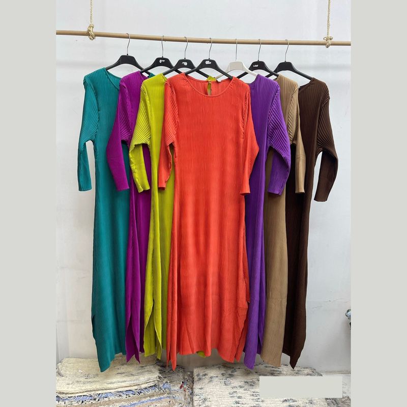 Vestido Acordeón Básico Manga Larga