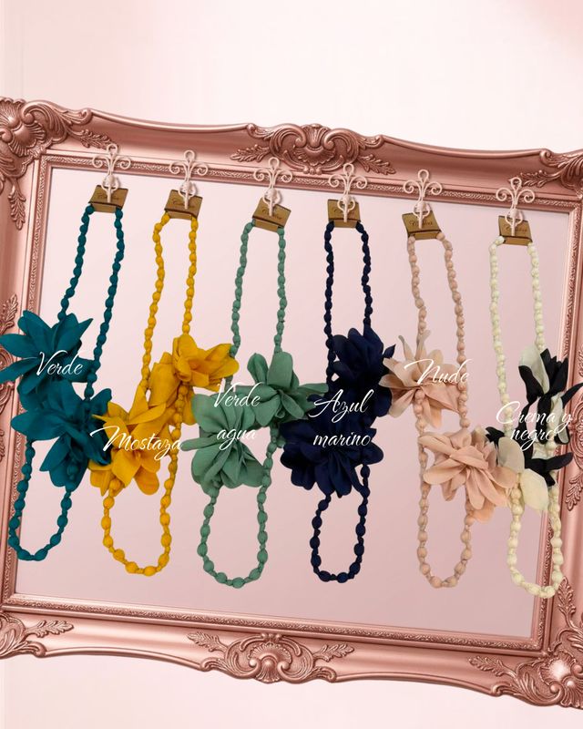 Collar Bloom