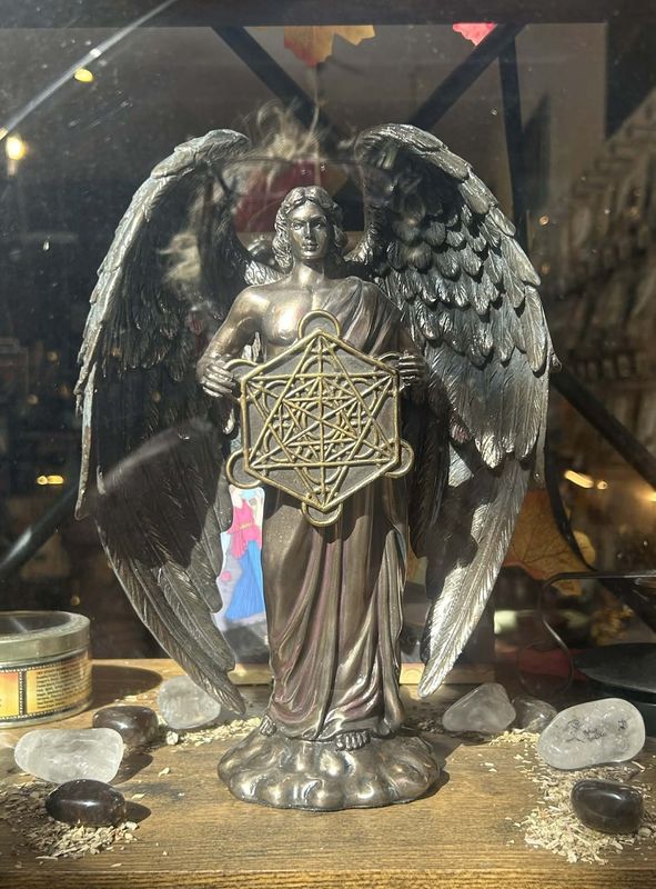 Metatron Figurine 28cm