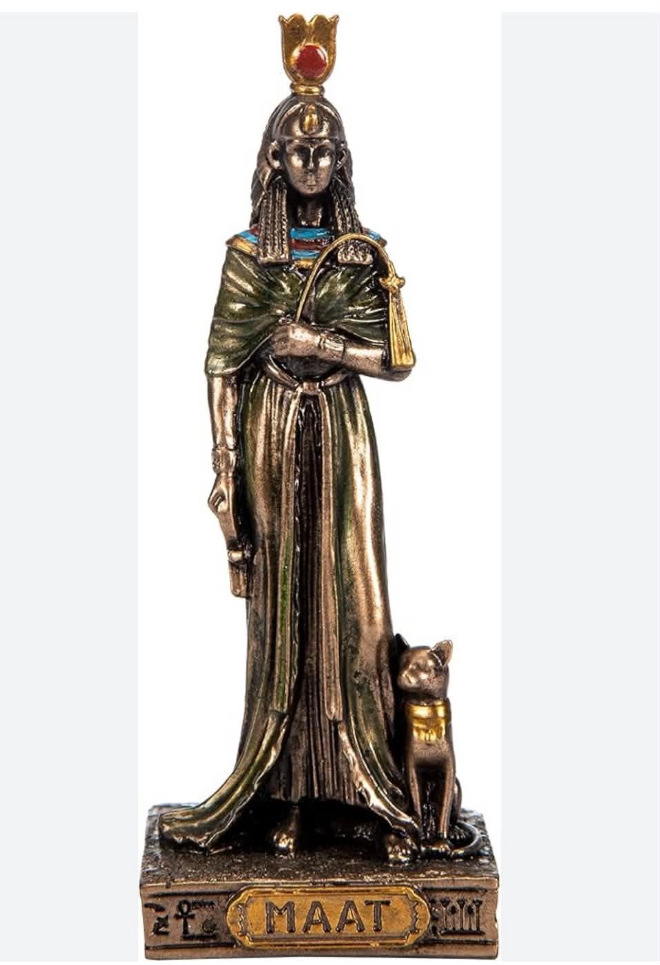 Egyptian Queen Nefertari 27.5cm