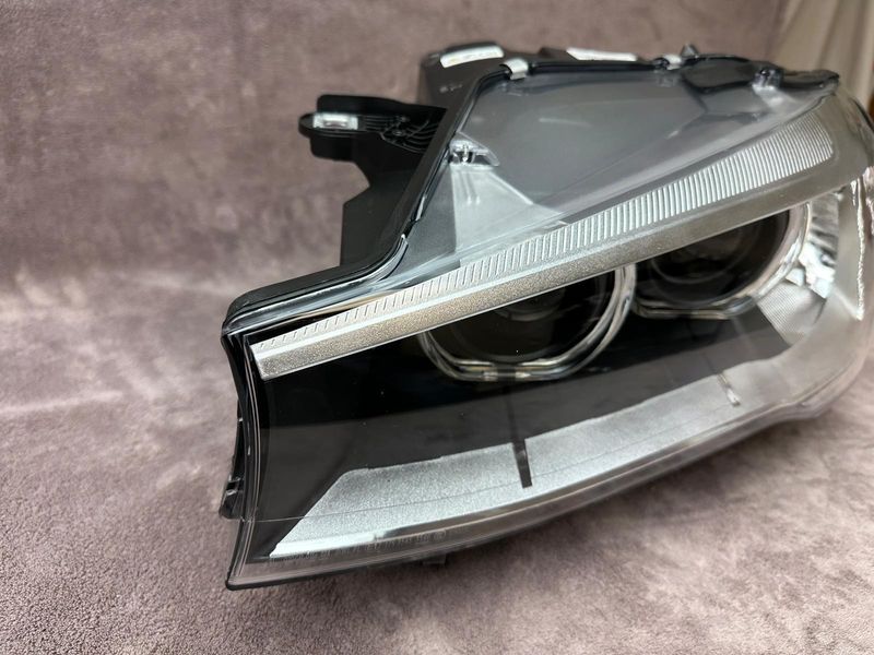 BMW X3 F25 LCI X4 F26 Xenon Headlight Left Side OEM GENUINE 7400017