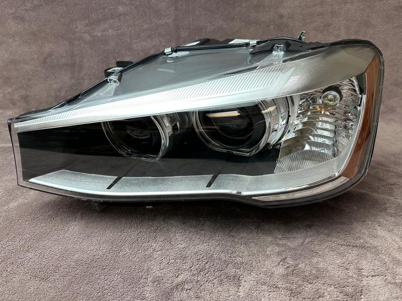 BMW X3 F25 LCI X4 F26 Xenon Headlight Left Side OEM GENUINE 7400017