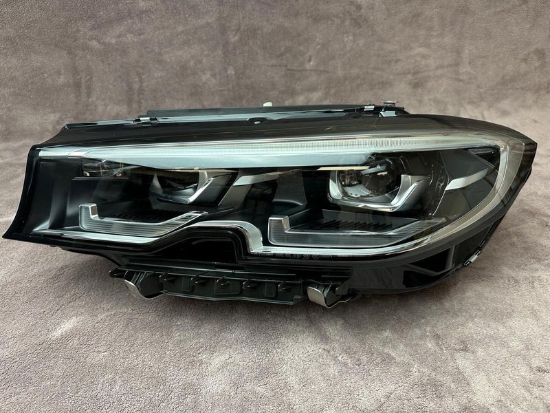 BMW 3 Series G20 Headlight Driver Side OEM 9479273-10