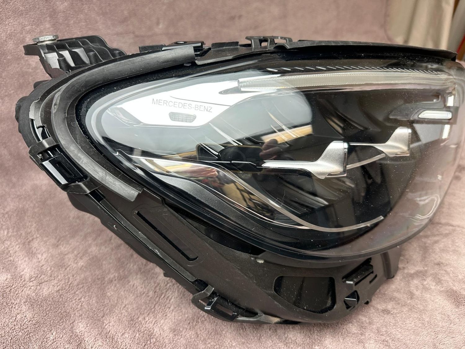 MERCEDES BENZ E300 HEADLIGHT RIGHT PASSENGER 2021 2022 2023 LED A2139063810 OEM