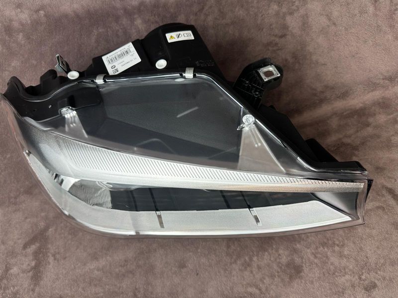 BMW X3 F25 LCI X4 F26 Xenon Headlight Left Side OEM GENUINE 7400017