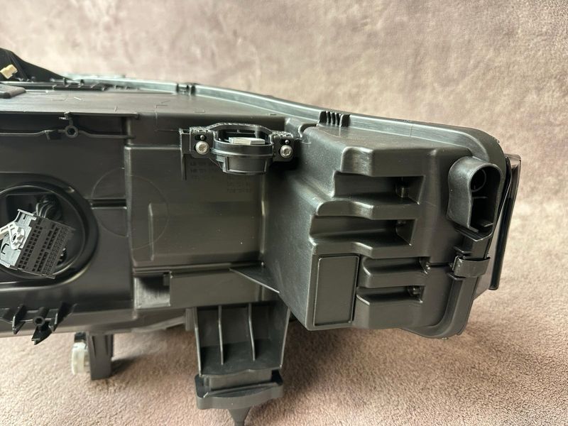 F00HTB718923 2019-2022 X7 (G07) LED LEFT HEADLIGHT
