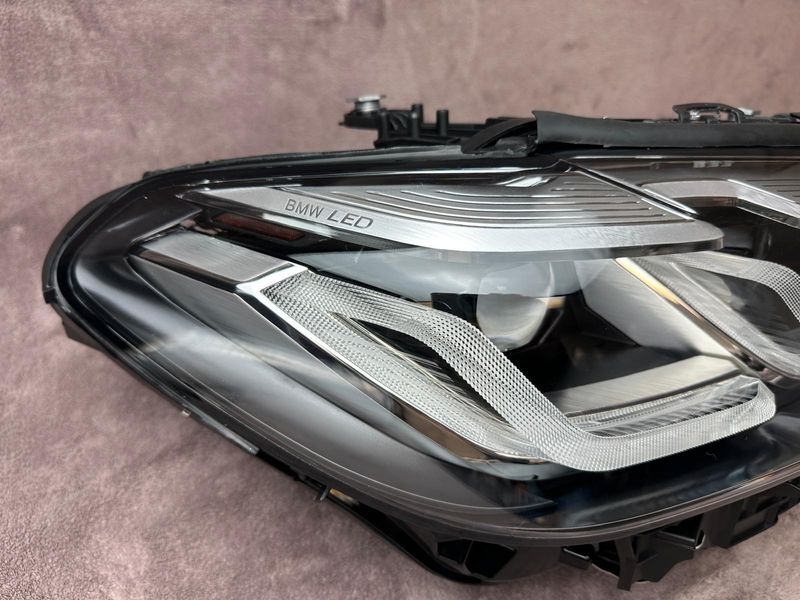 BMW 5 Series/M5 (G30/G31/F90) LCI 2020–2023 - 9479273-10 – Right Headlight