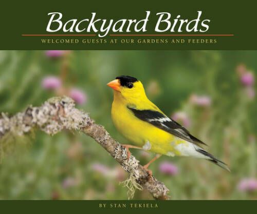 Backyard Birds by Stan Tekiela