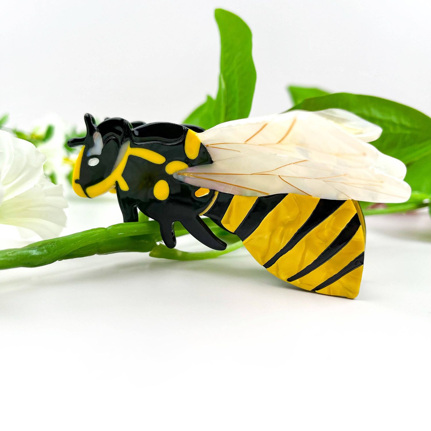 Queen Bee Elegance – Claw Clip