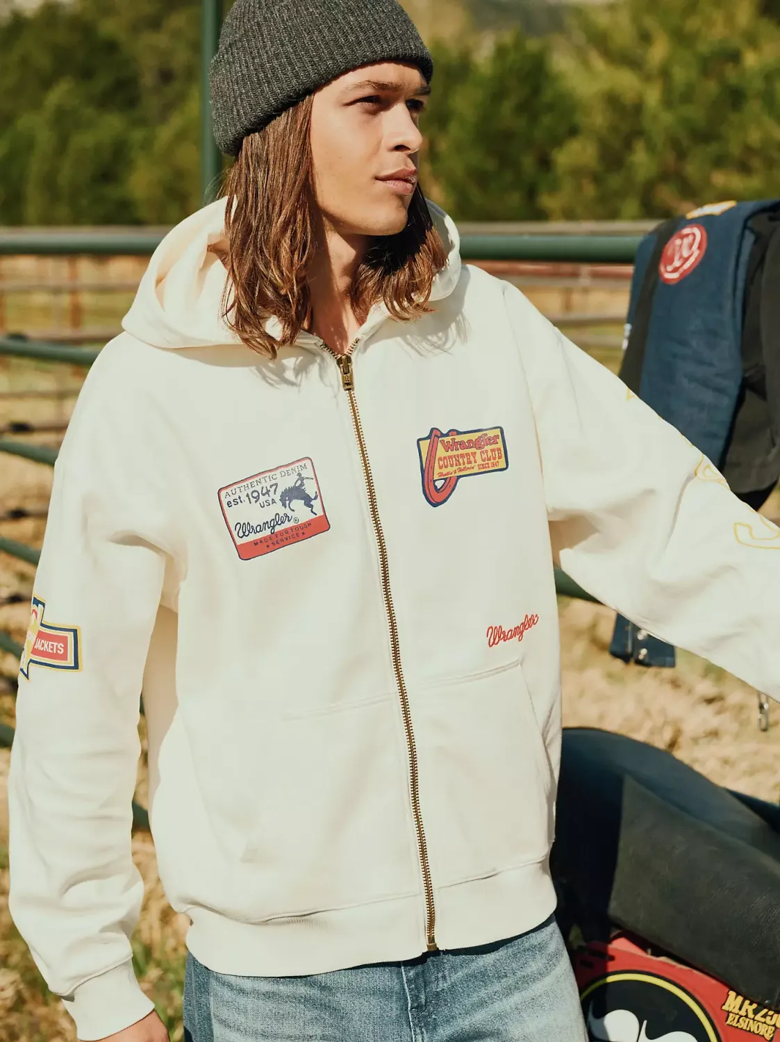 112387047 ZIP HOODIE