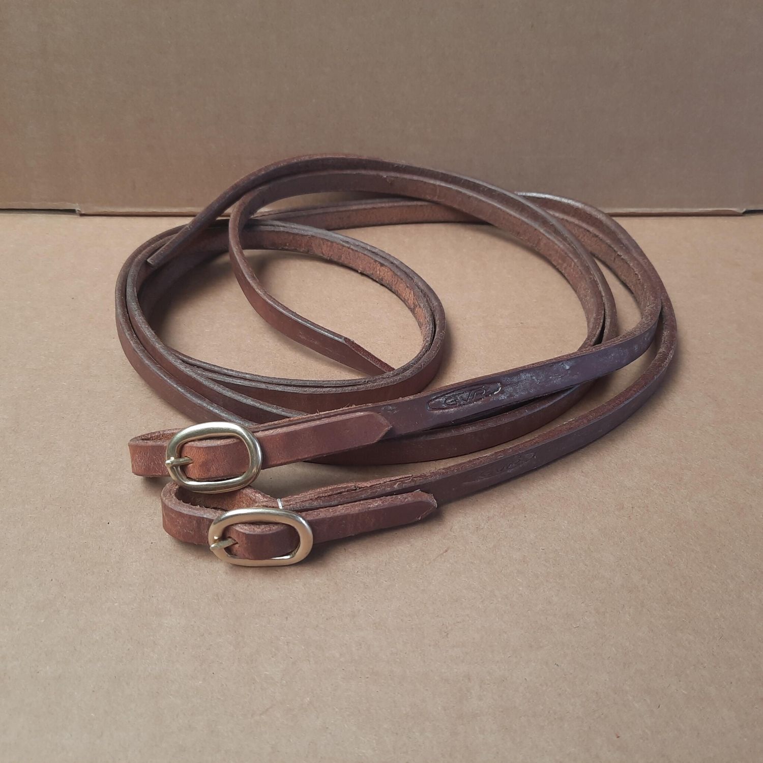SPLIT REINS RE329