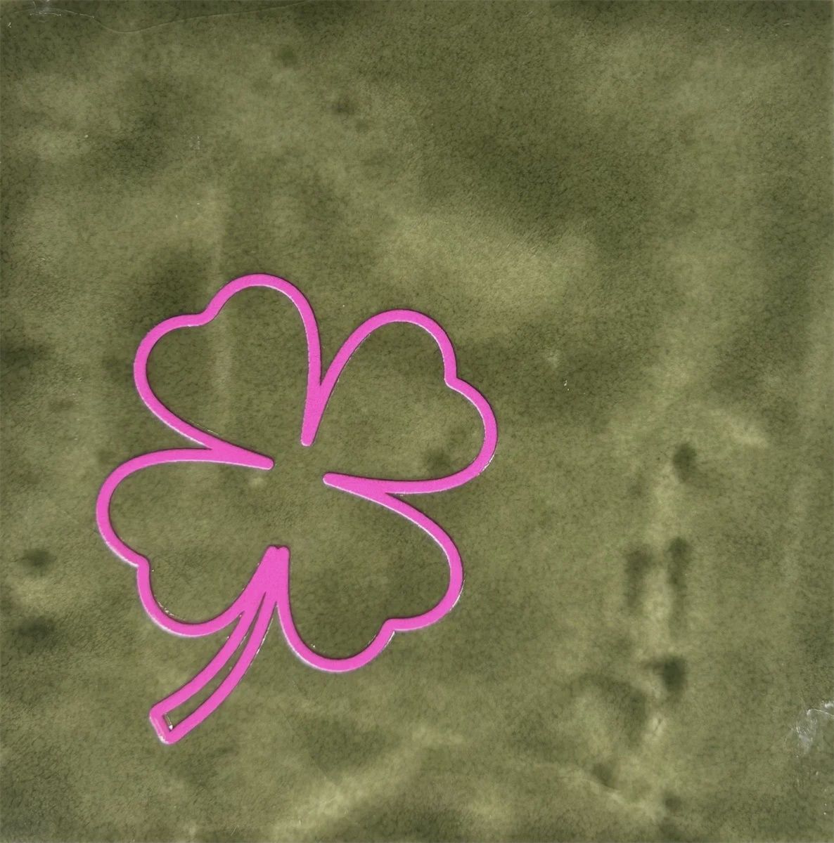 Tegeltje - Klavertje - Olijf/Roze