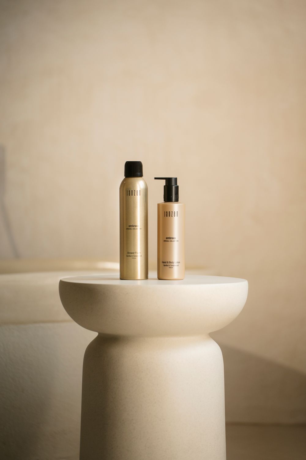 JANZEN - Hand/body lotion - Embrace