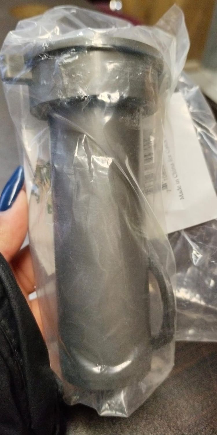 1-1/2″ x 4″ Plastic Flanged Tailpiece