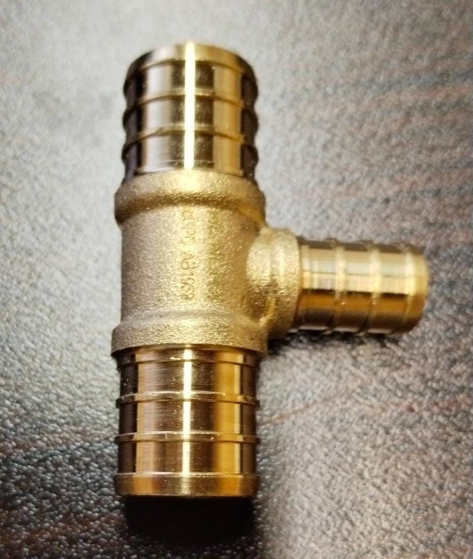 3/4" x 3/4" x 1/2" Brass PEX TEE