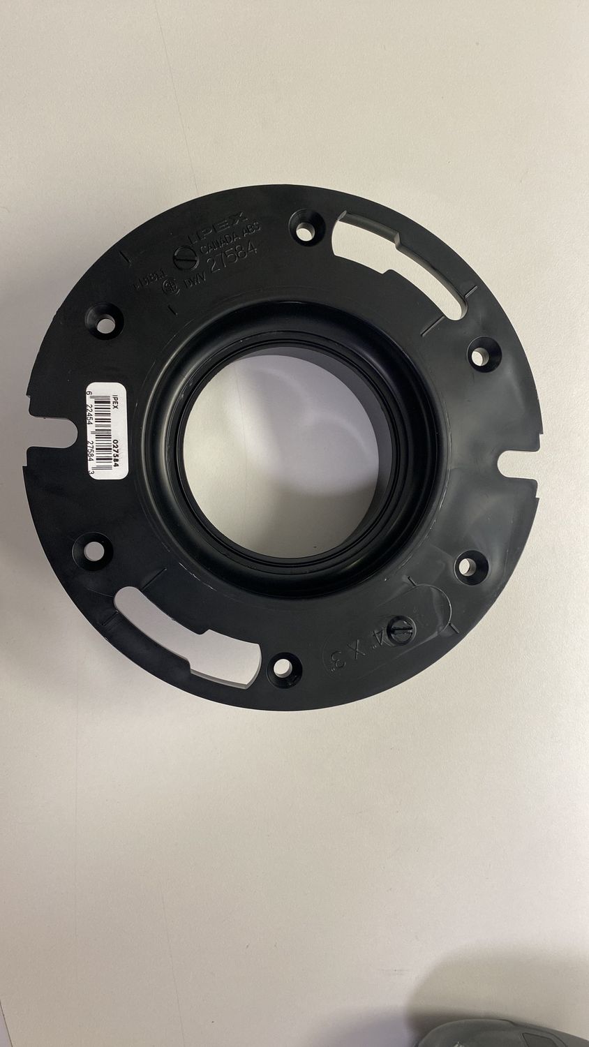 Closet flange hub 4x3