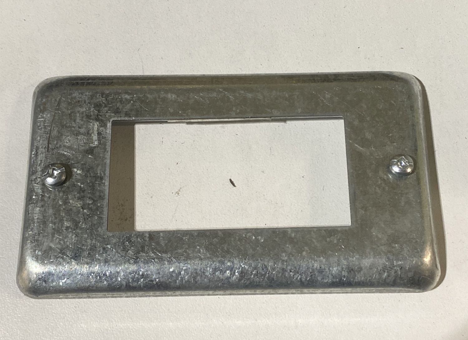 11C10 Utility Box Cover