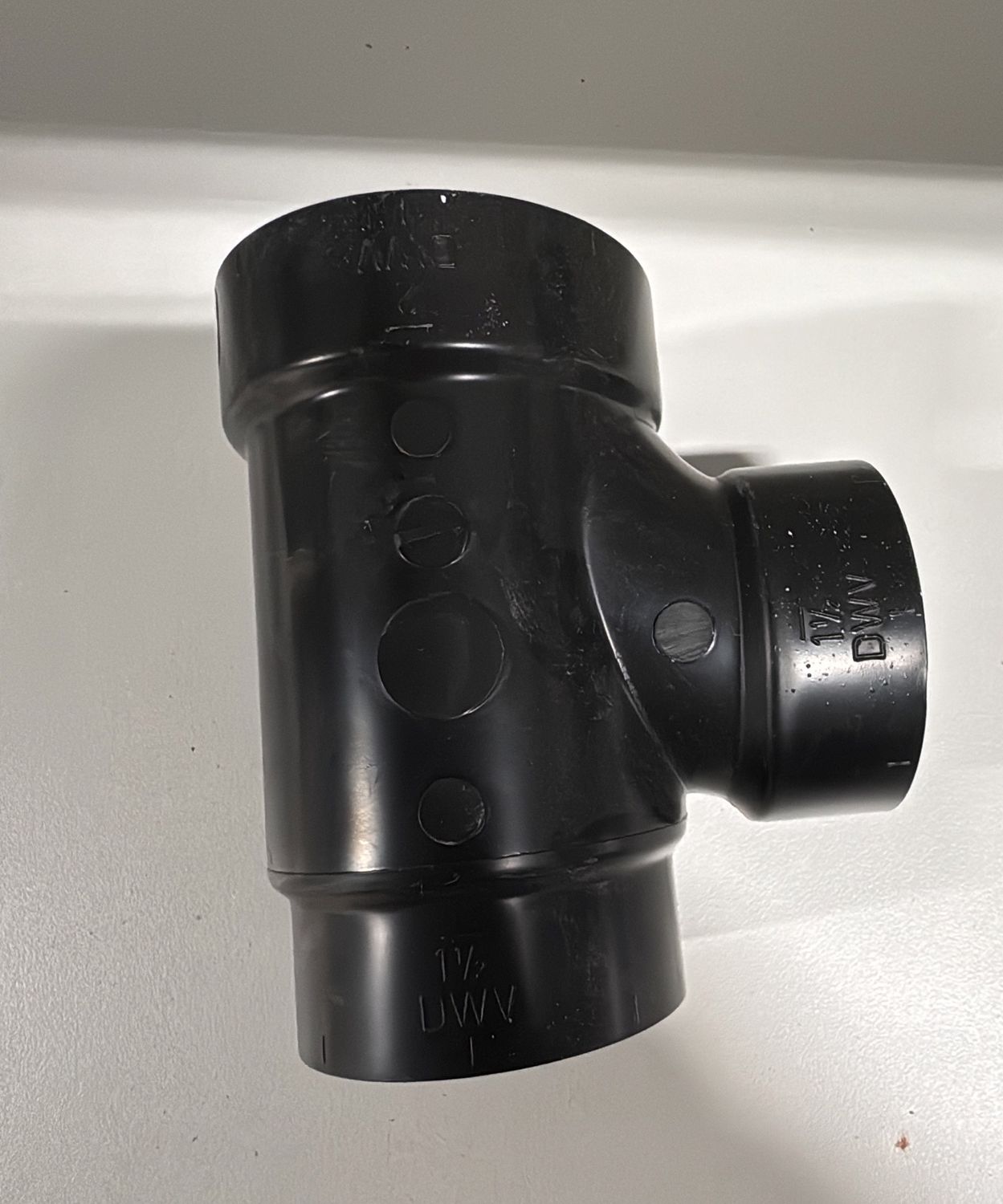 2”x 1 1/2 x 1 1/2 SAN TEE HHH