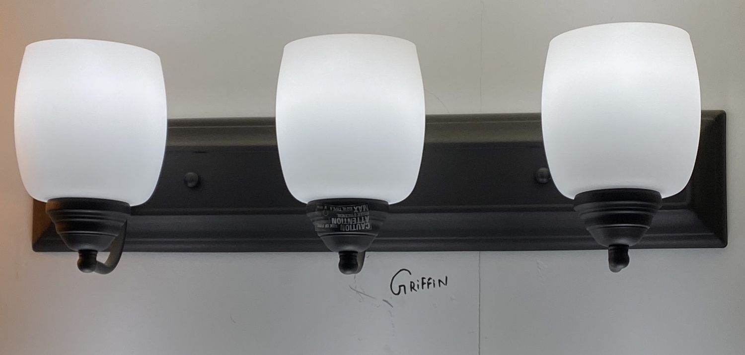 Vanity light griffin chrome