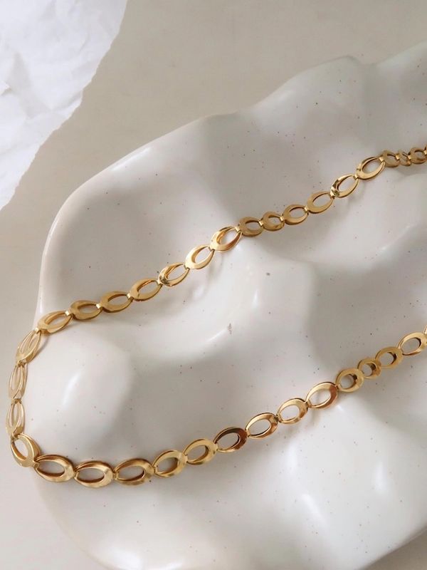 THESS NECKLACE