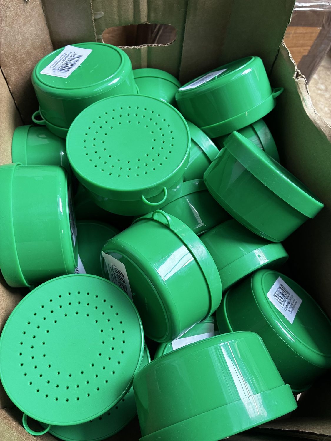 Behr 0.75 Pint Bait Tub Green