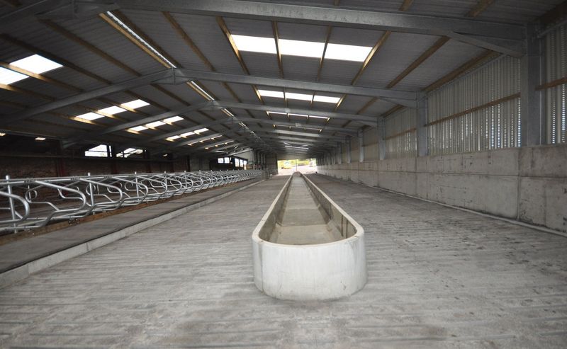 High Quality Precast Concrete Feed Channels