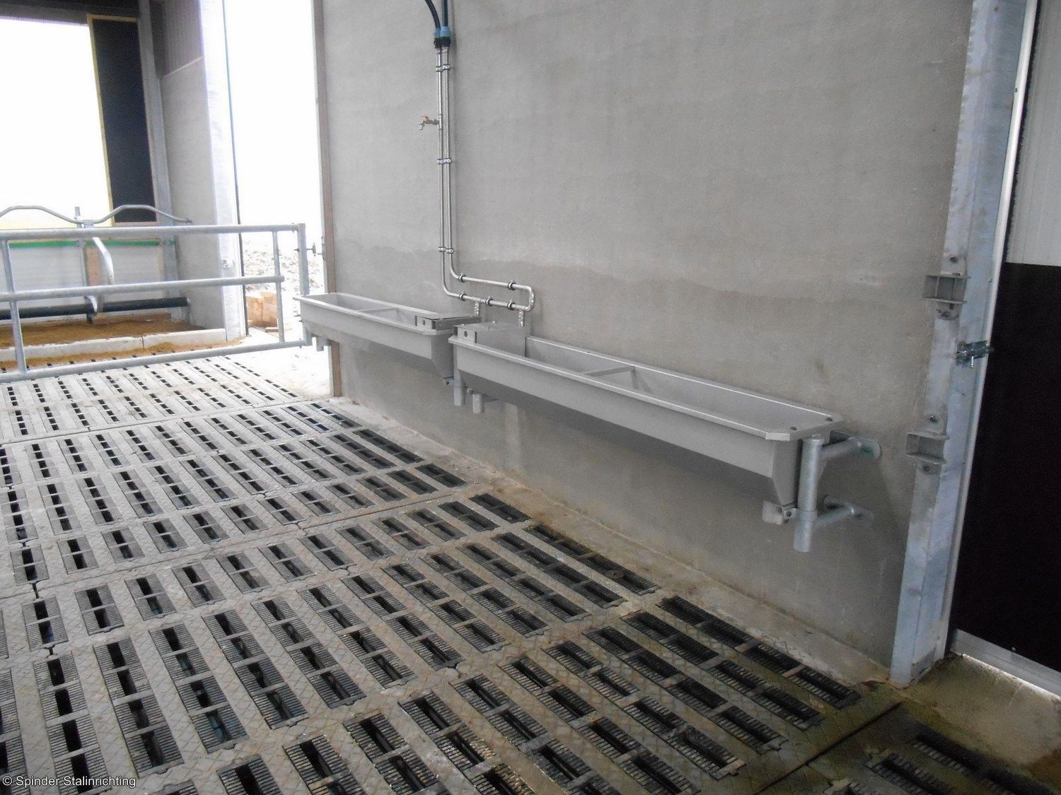 Classic drinking troughs