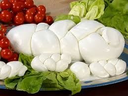 Treccia di mozzarella   250gr e 500gr