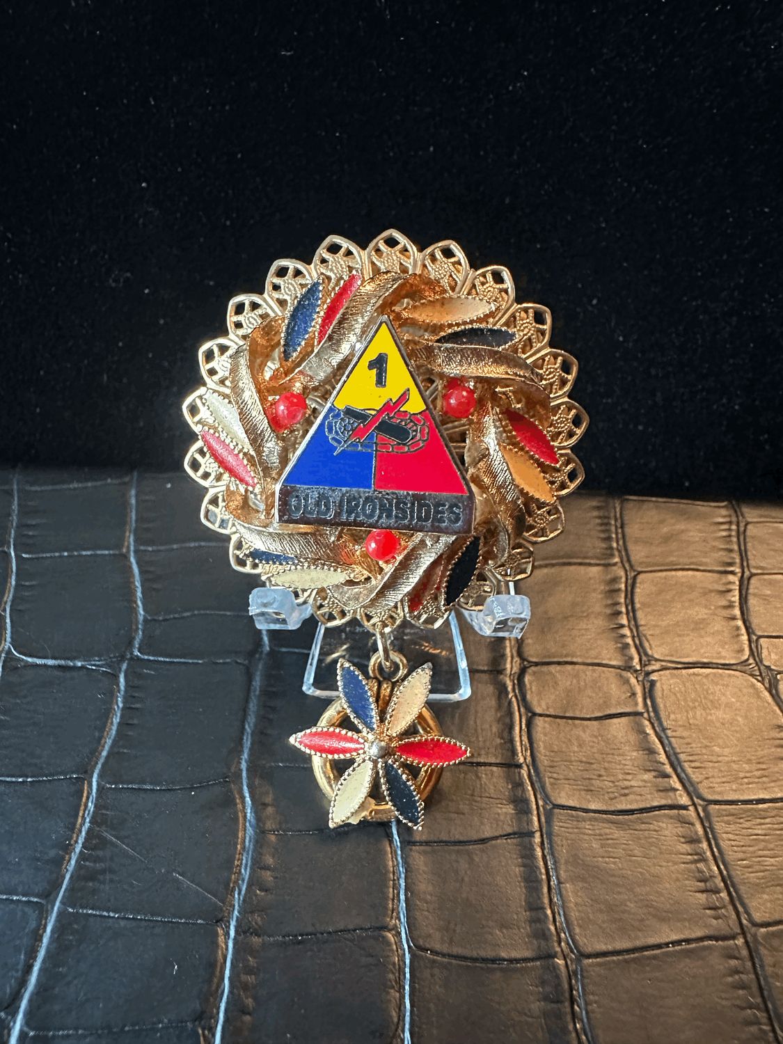 US Army 1st Armored Division Bling Pin Brooch