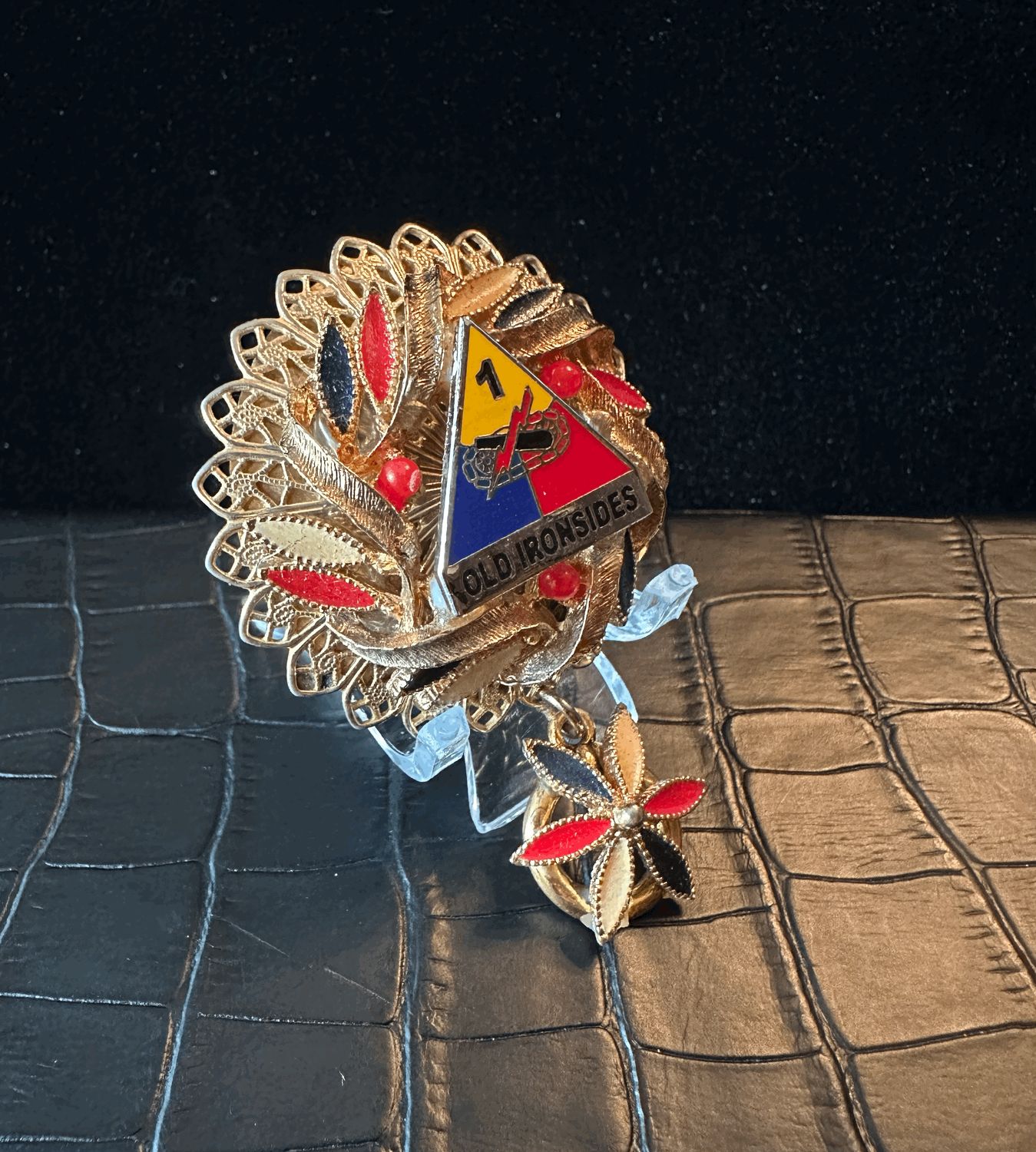 US Army 1st Armored Division Bling Pin Brooch