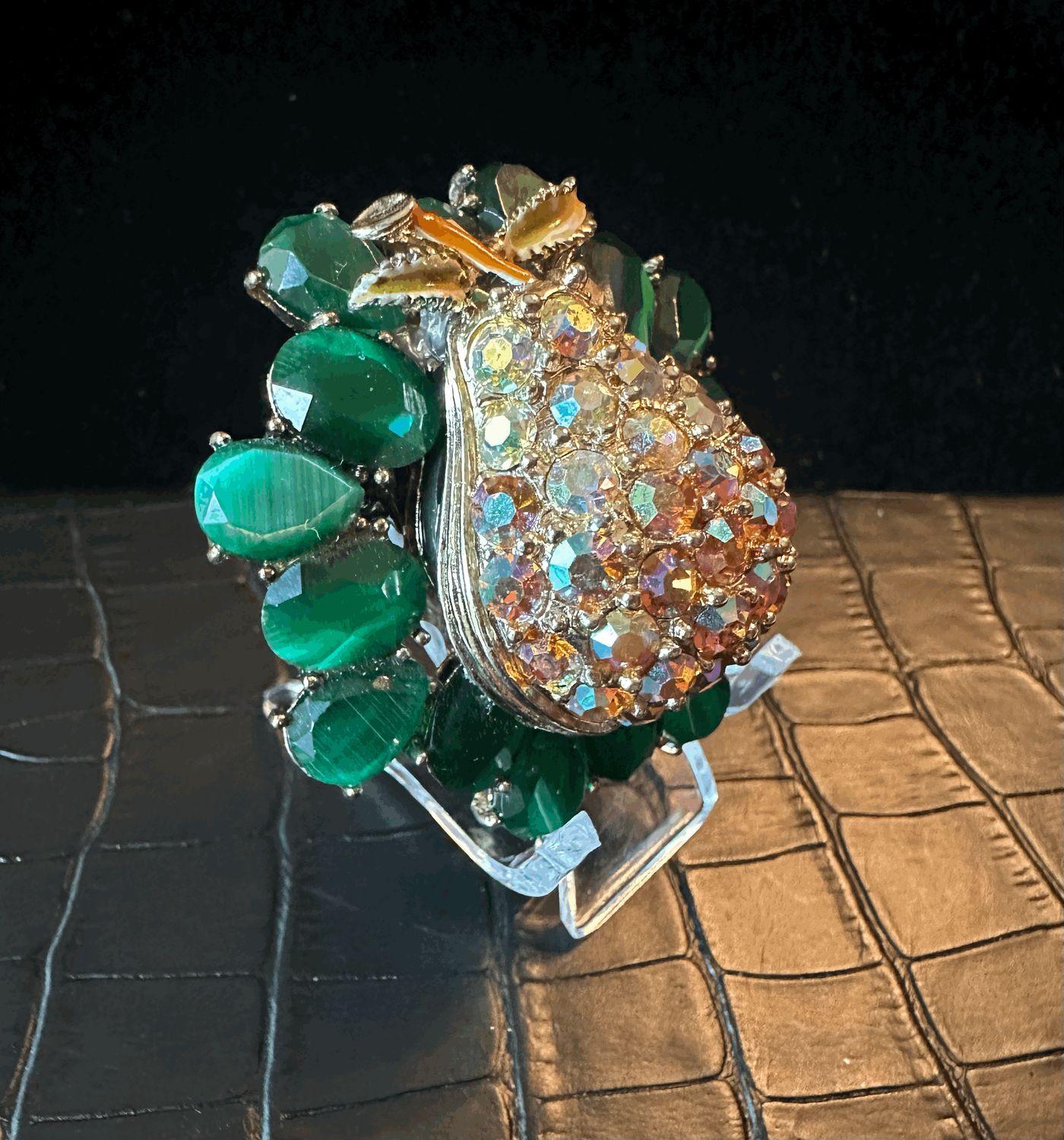 Pear Pearland Bling Pin Brooch