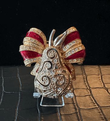 Pear Pearland Bling Pin Brooch