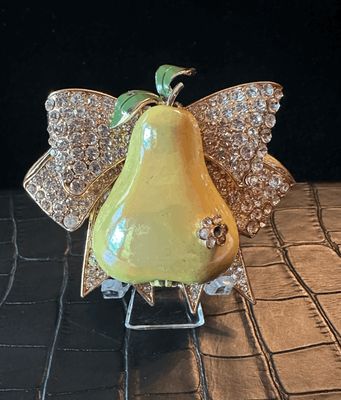 Pear Pearland Bling Pin Brooch