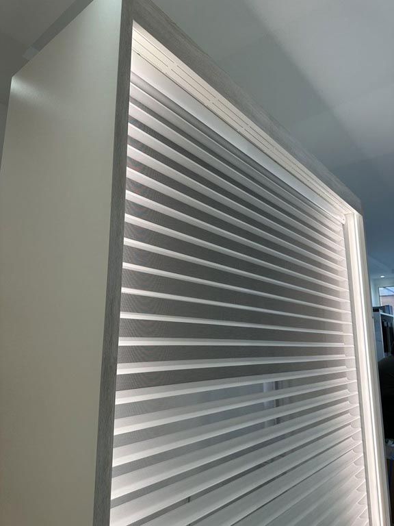 Stores Vénitiens Silhouette