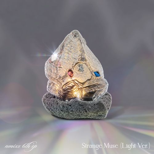 NMIXX - 6th Mini Album [Strange Muse] (Light Ver.)