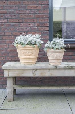 Whitewash Pot Coni With Garland S3 D26/46H20/33