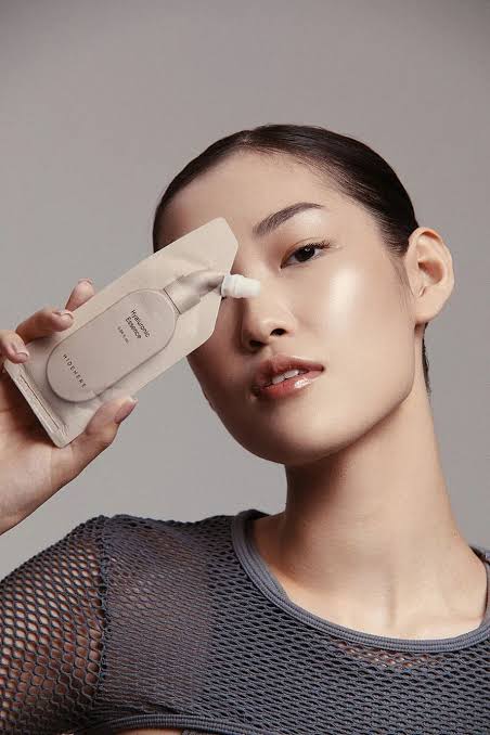 HideHere Hyaluronic Essence: El Imán de Humedad que Transforma tu Rostro