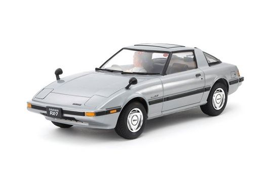1 24 MAZDA SAVANNA RX 7
