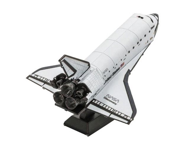 METAL EARTH SPACE SHUTTLE DISCOVERY COLOR 3D