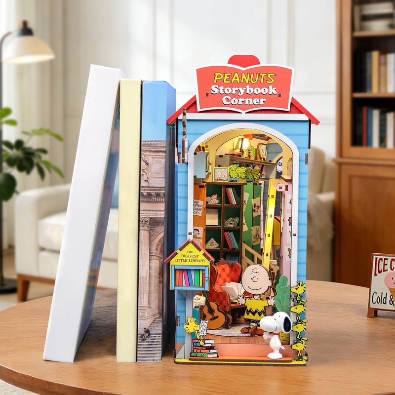 Peanuts Storybook Corner DIY Book Nook Kit