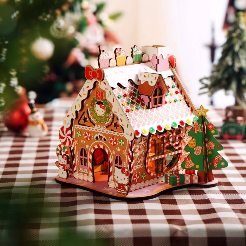 Hello Kitty® Gingerbread House DIY Mini Kit