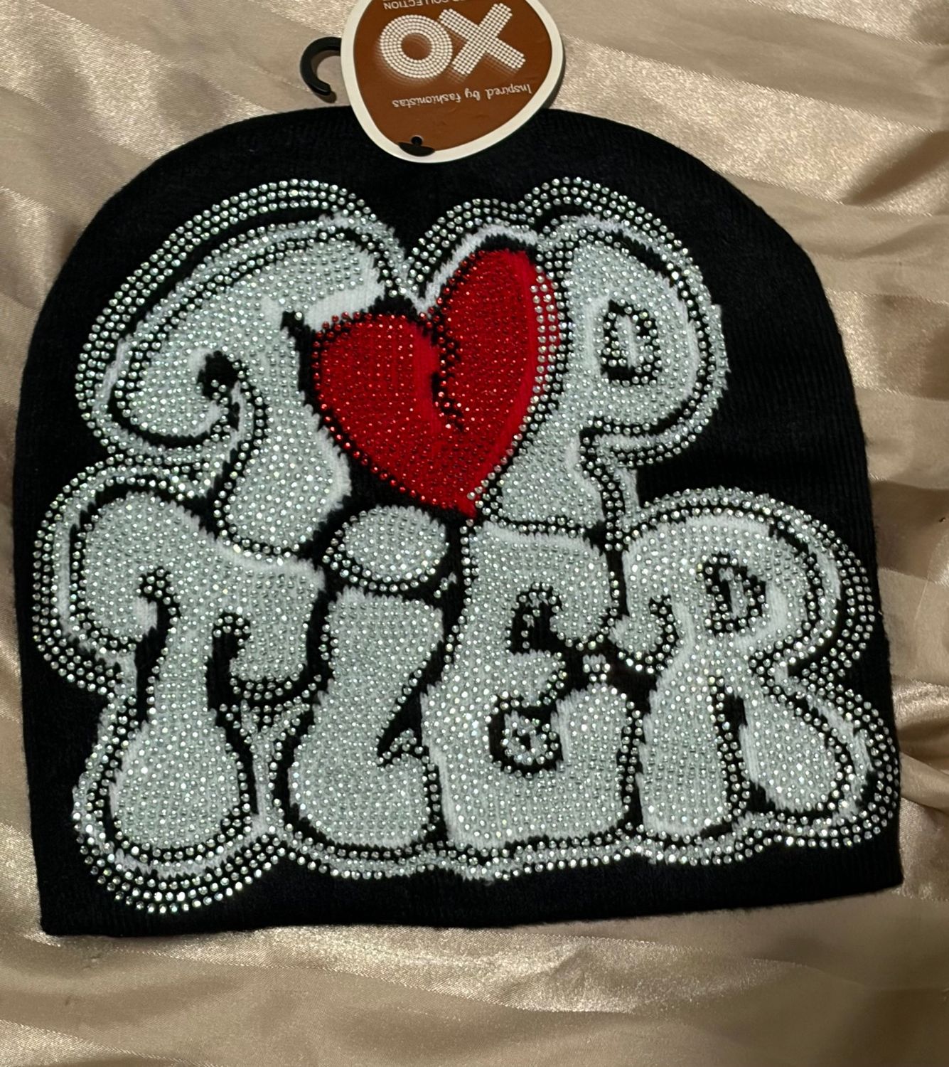 Top Tier Beanie Hat, Beanie Hat: Blk white &amp;red