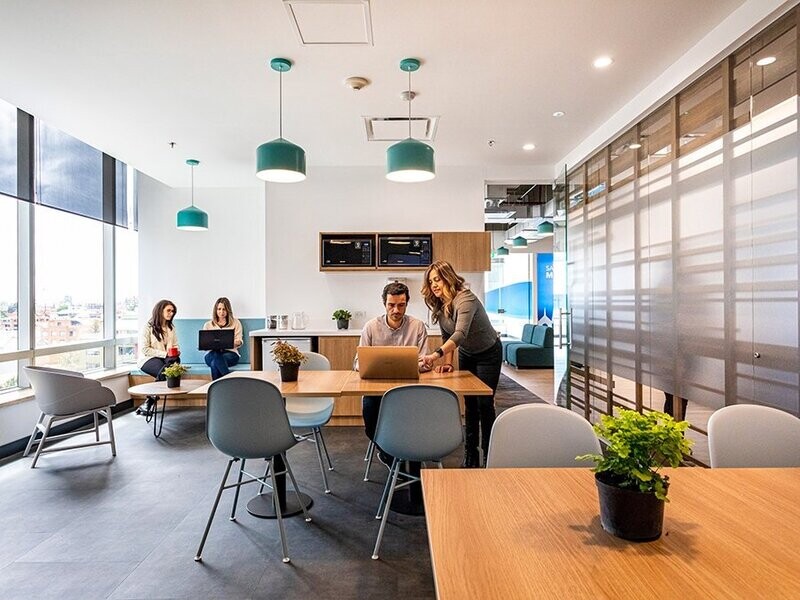 Prevención de riesgos frente a la exposición al COVID-19 en el entorno laboral del sector oficinas