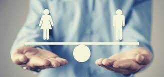 Análisis y actuaciones en diferentes contextos de intervención (salud y sexualidad, educación, ocio,
deporte, conciliación de la vida personal, familiar y laboral, movilidad y urbanismo, etc.)