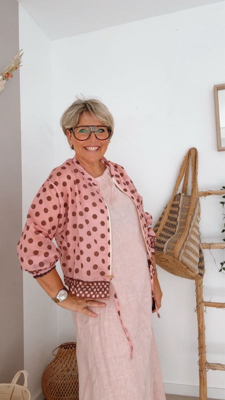 Antonia roze