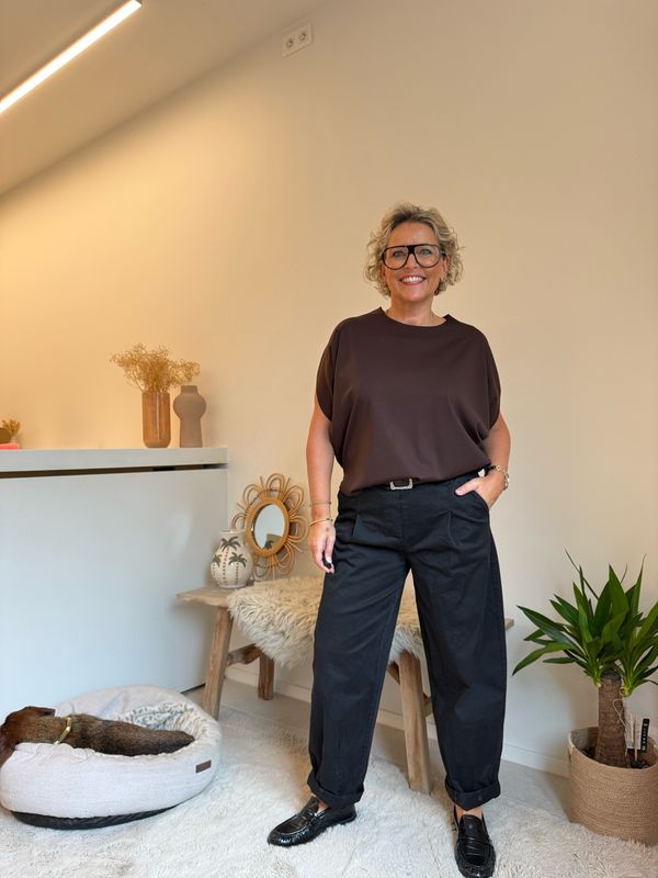 Hellen zwart