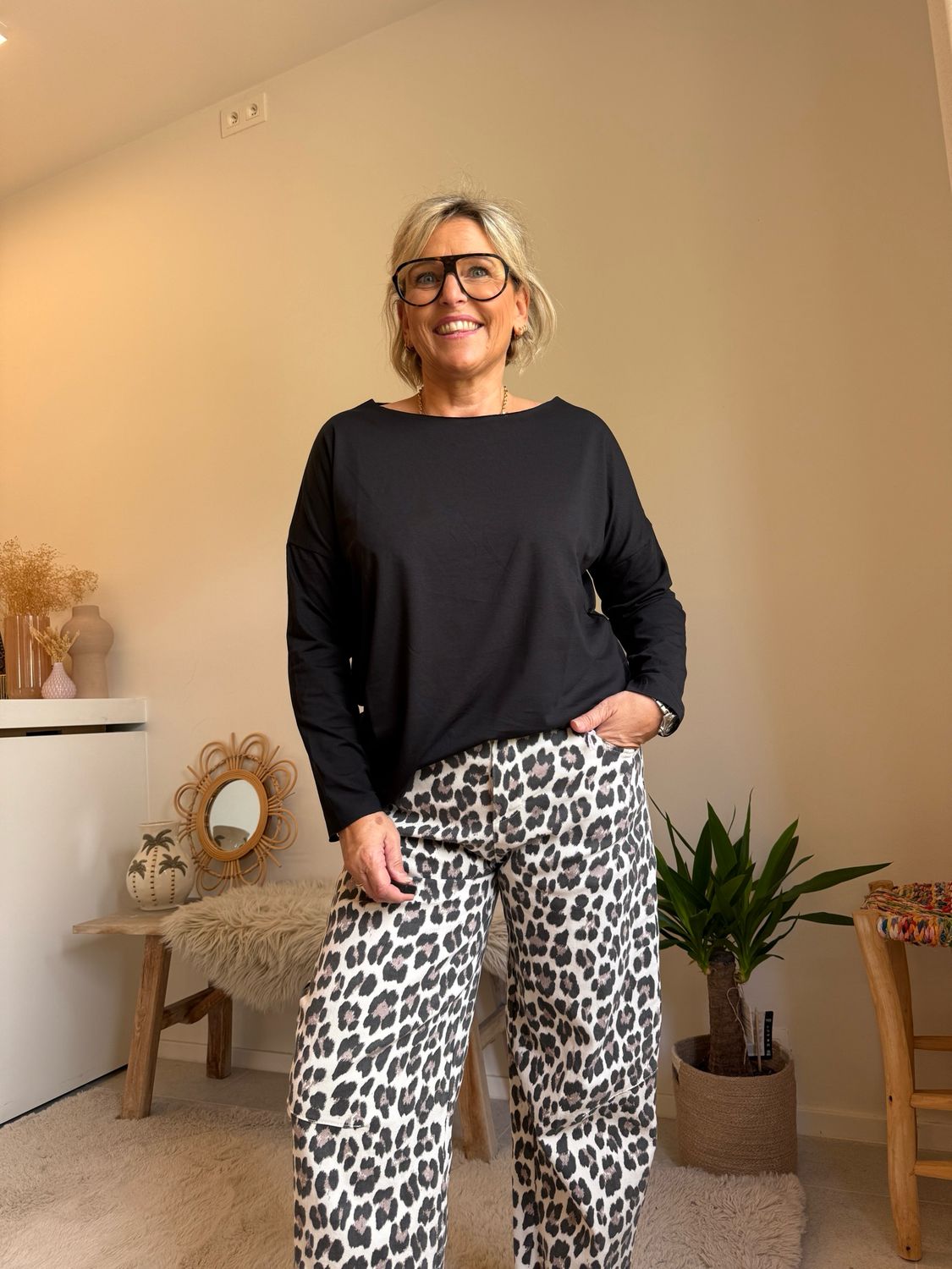 Anja zwart lange mouw