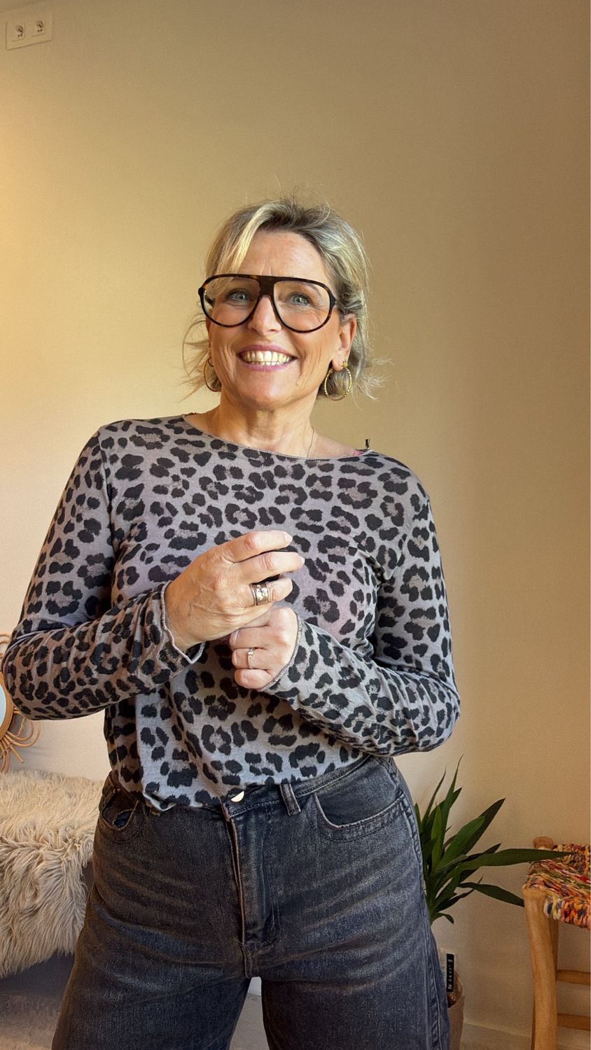 Maud kasjmier taupe zwart leopard Maud kasjmier taupe zwart leopard