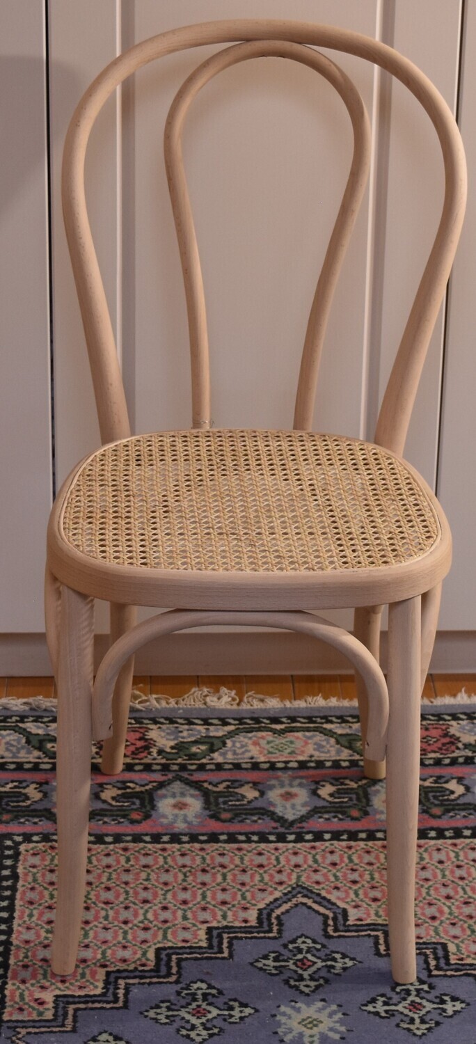 Chaise en hêtre brut numéro 21